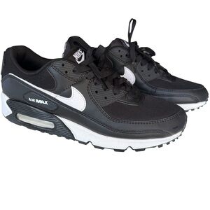 Nike Air Max Men's Black and White Sneakers